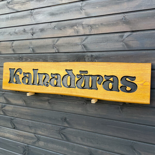Māju nosaukumu zīme
