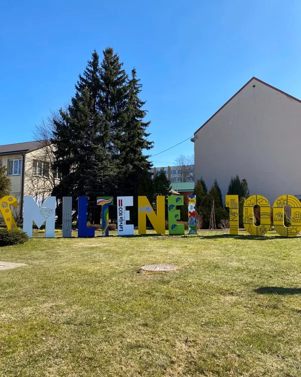 lielformāta dekorācija - Vides dekorācija - Vides objekts  - Smiltenes burti