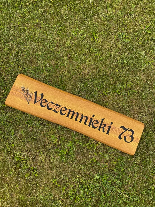 Māju nosaukumu zīme