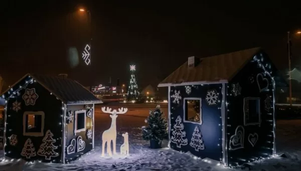vides dekorācija - Piparkūku māja Smiltenē - vides objekts